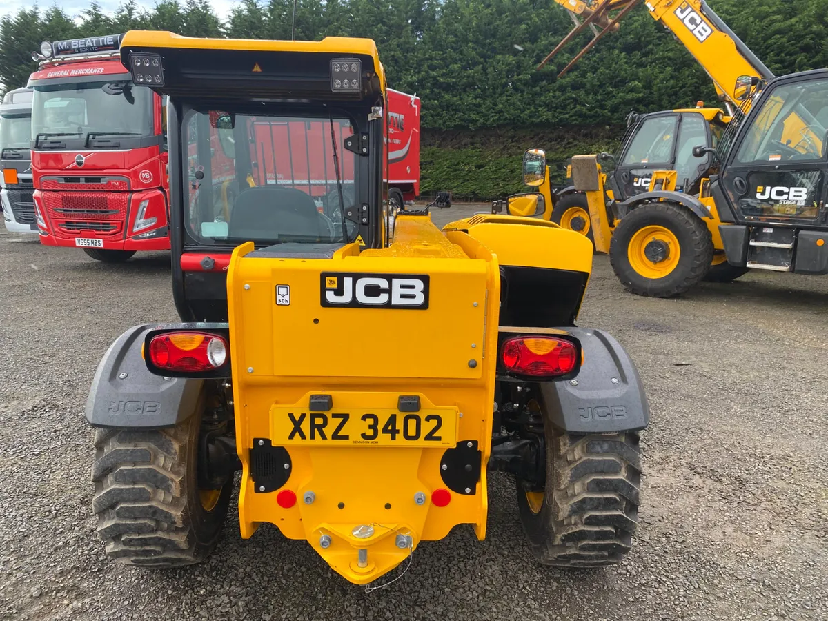 JCB 525-60 COMPACT TELEHANDLER YEAR 2025 - Image 3