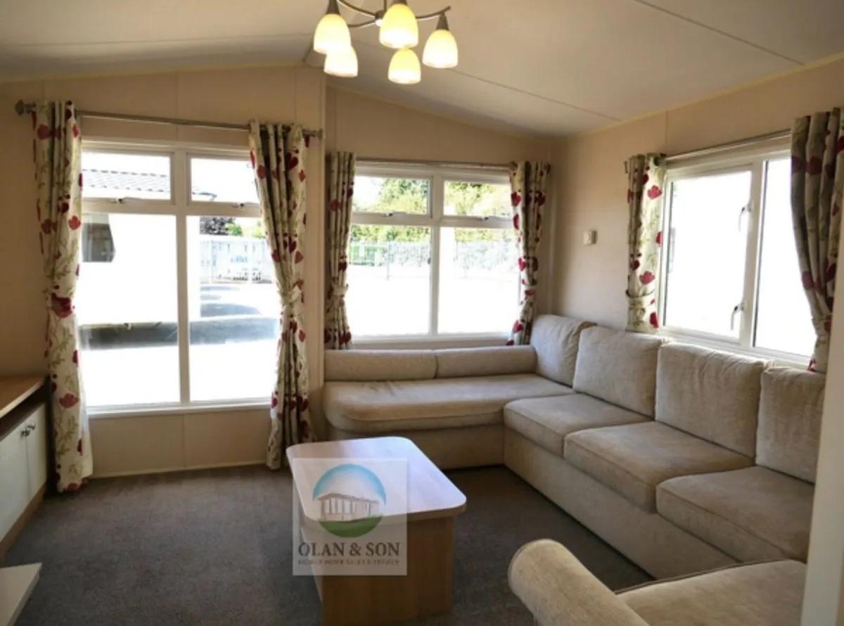 2015 Willerby Lyndhurst 38 x 12.6/3Bed Mobile Home - Image 1