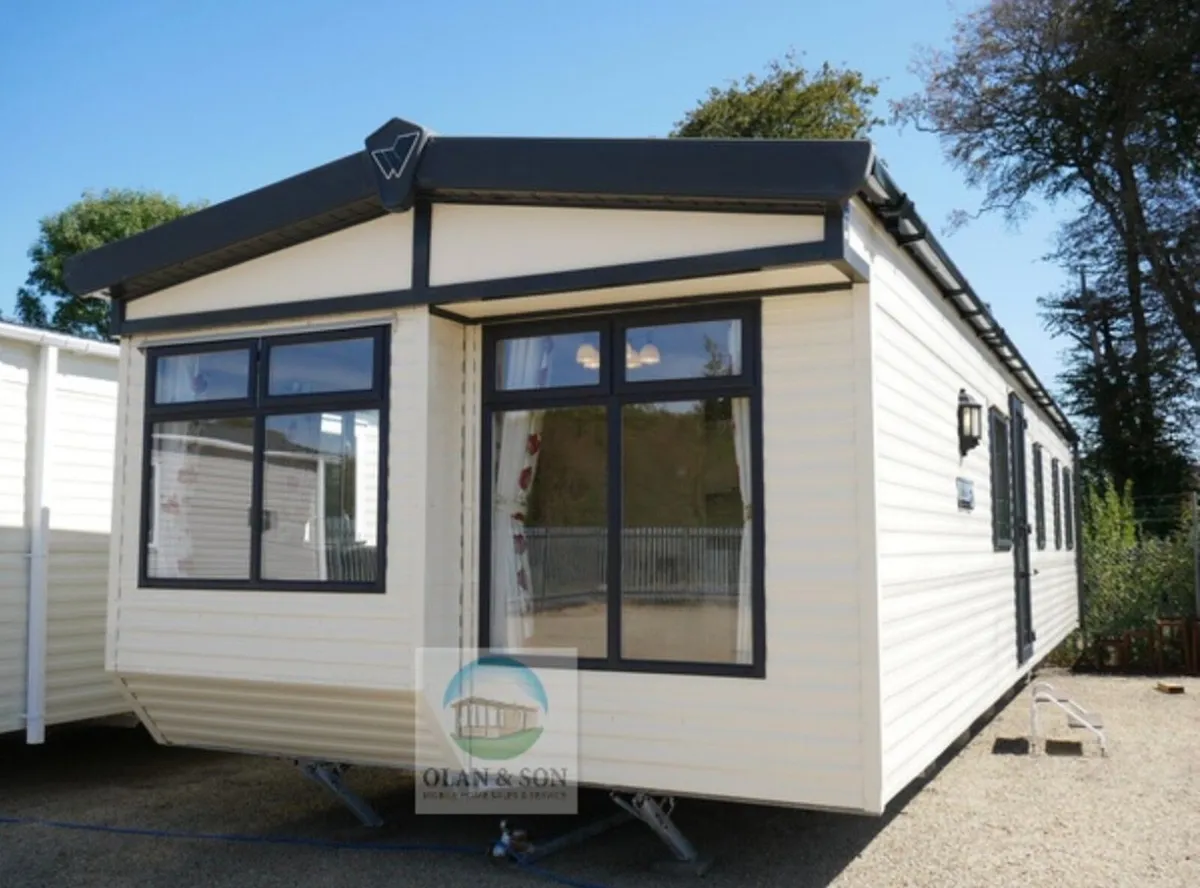 2015 Willerby Lyndhurst 38 x 12.6/3Bed Mobile Home - Image 2