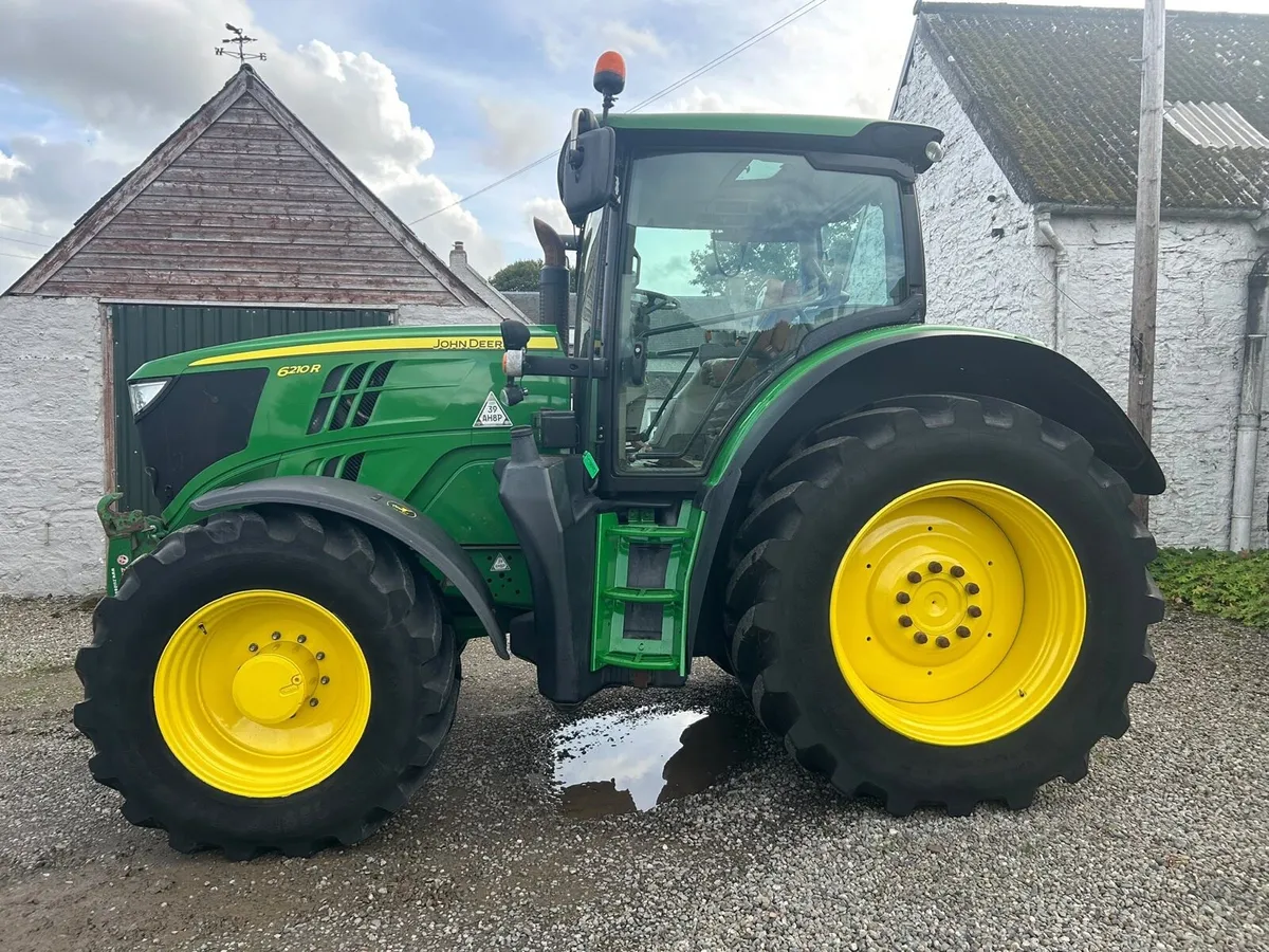 John Deere 6210R 2014 (7267 hours) - Image 1