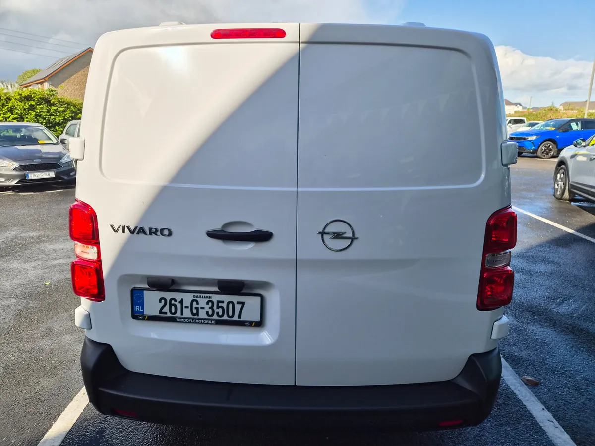 Opel Vivaro 2026 1.5L Diesel Manual DELIVERY MILES - Image 4
