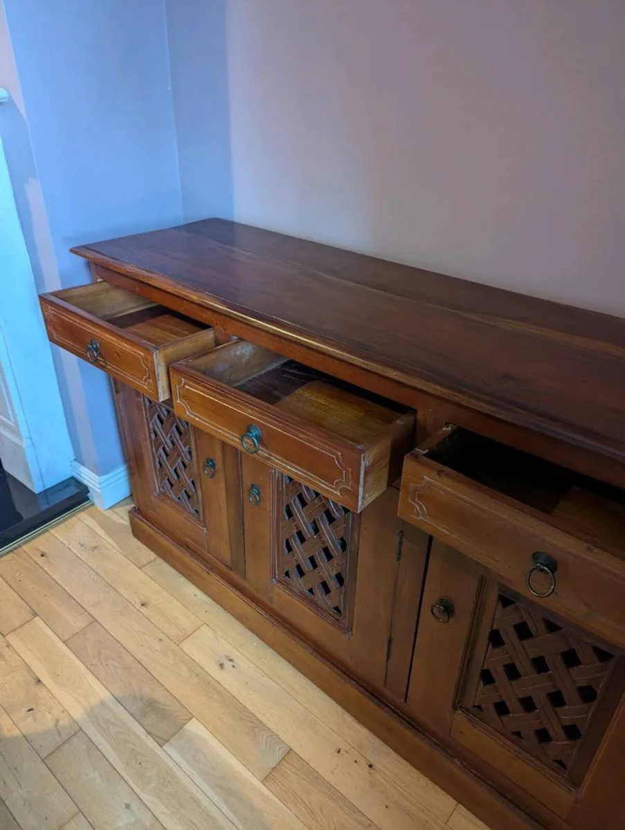Console - Image 1