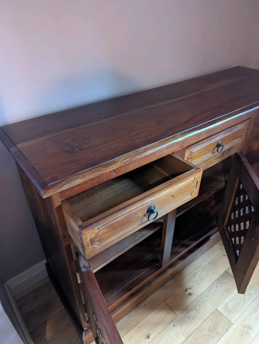 Console - Image 3