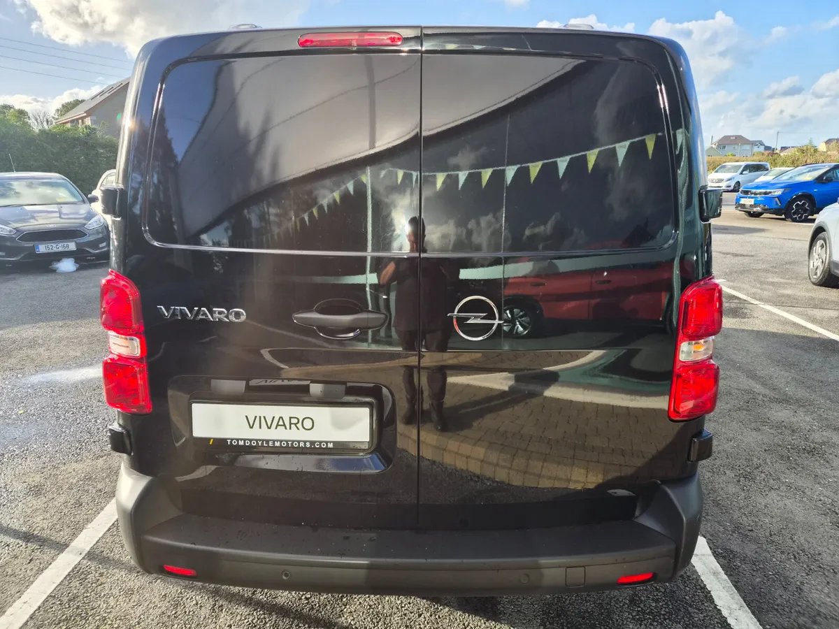 Opel Vivaro 2026 1.5L Diesel Manual - Image 4