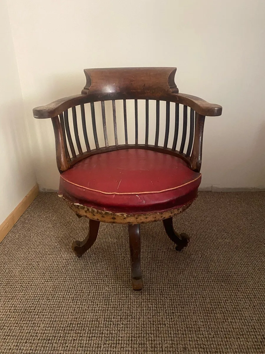 Antique Captains Chair - Image 1