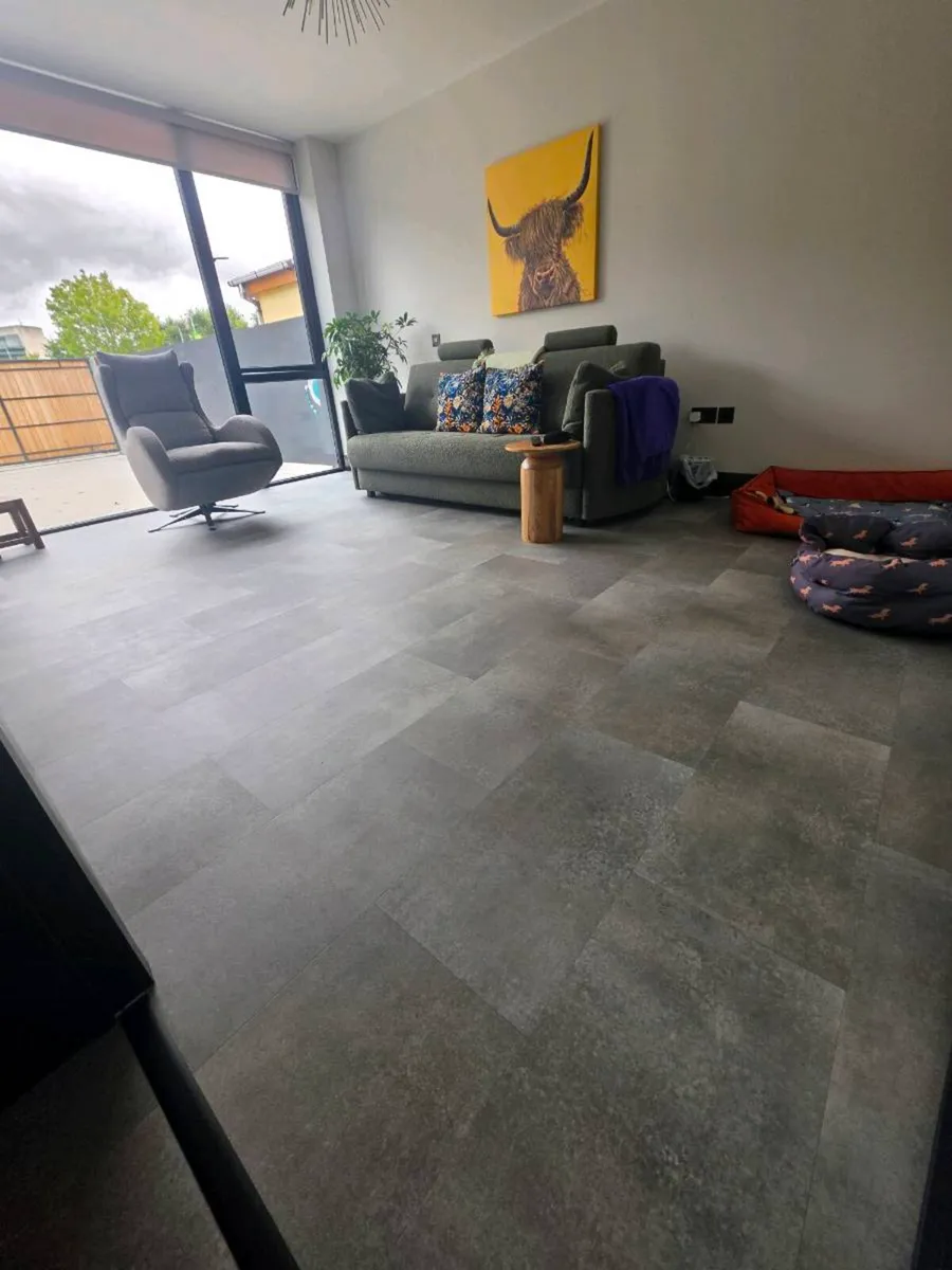 Vinyl Flooring - Image 1