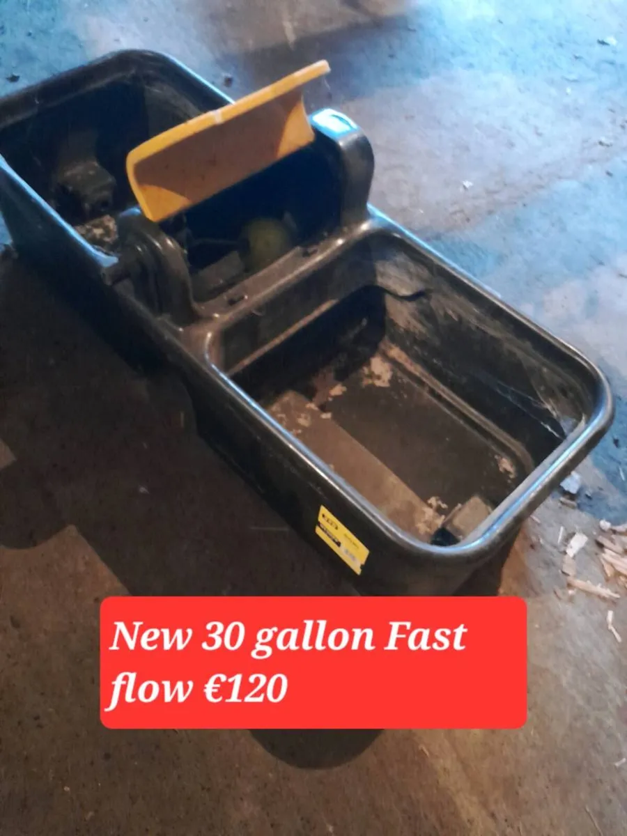 Feed troughs and water troughs - Image 4