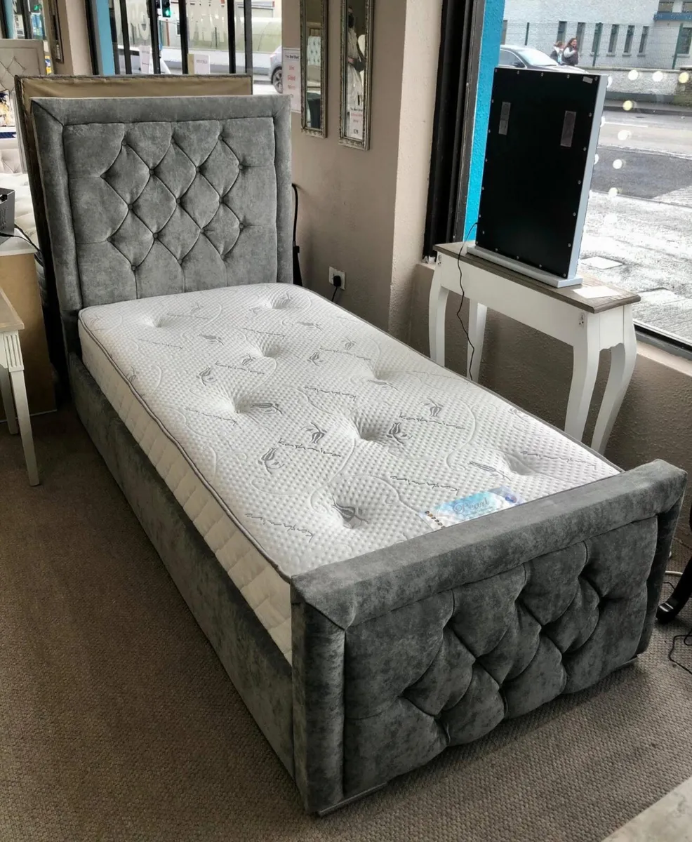 All new Hilton bed and mattress - Image 4