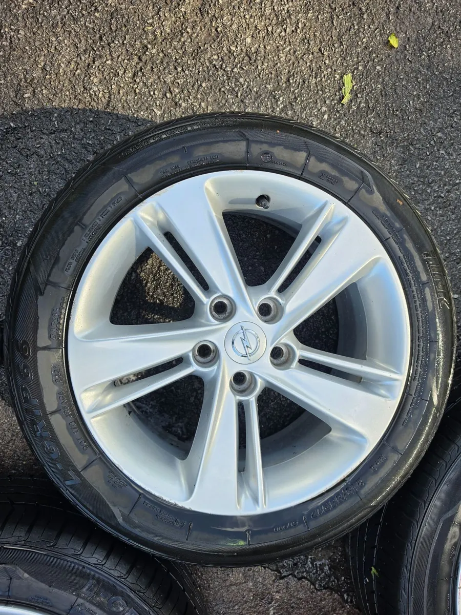 R17 Genuuine Opel Insignia Alloy Wheels - Image 4