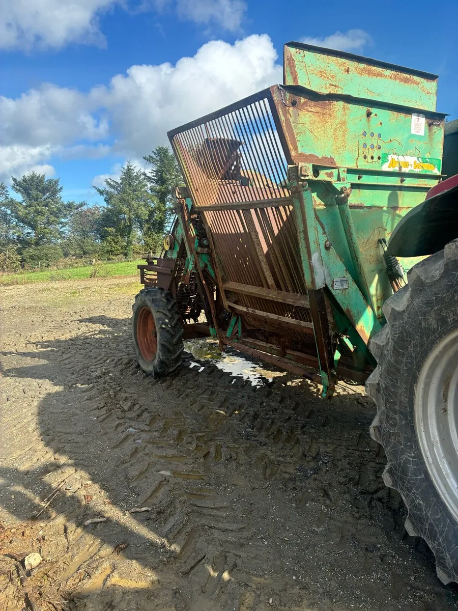 Beet harvester - Image 4
