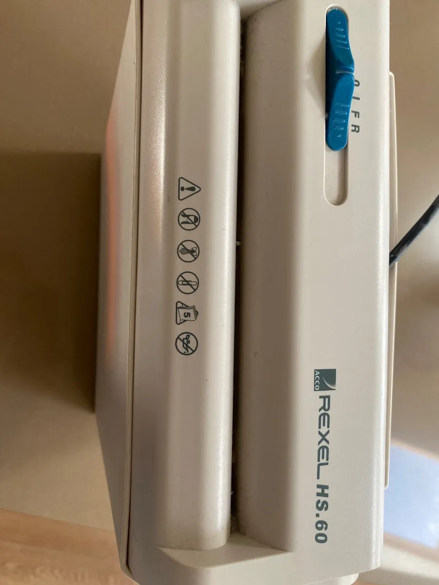 Paper Shredder - Image 1