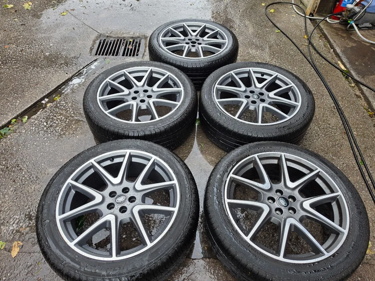 Range Rover Velar R21 Alloy Wheels Genuine - Image 1