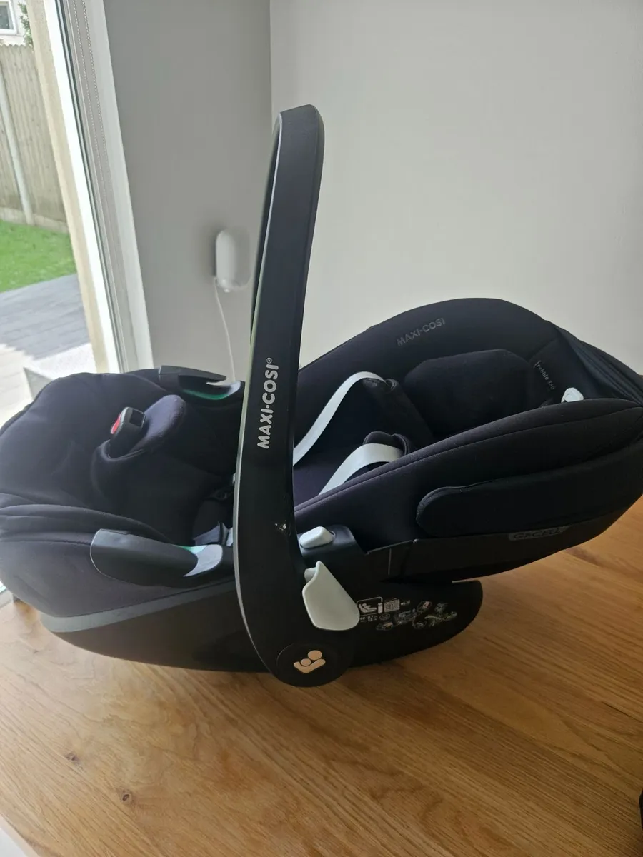 Maxi cosi pebble 360 pro Car Seat - Image 4