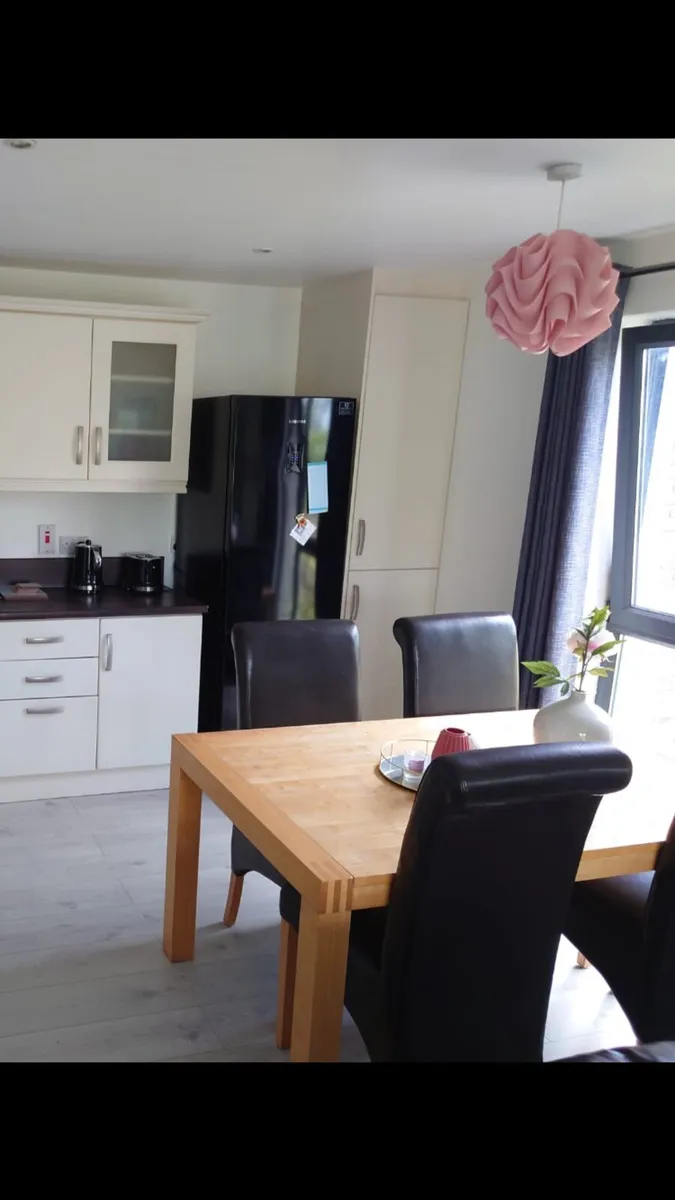 Kitchen Table and Chairs - Image 2
