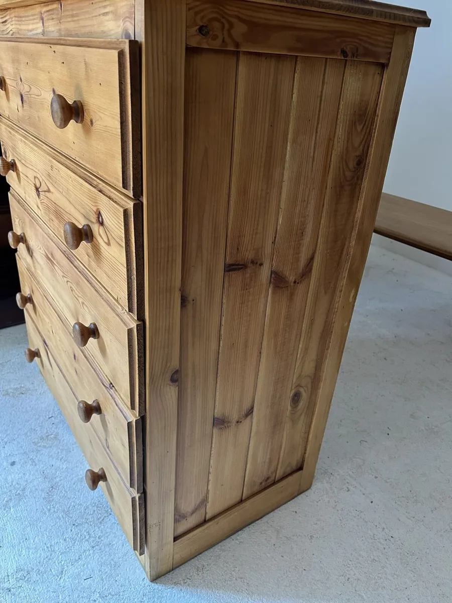 Restored Vintage 5-Drawer Pine Chest of Drawers - Image 4