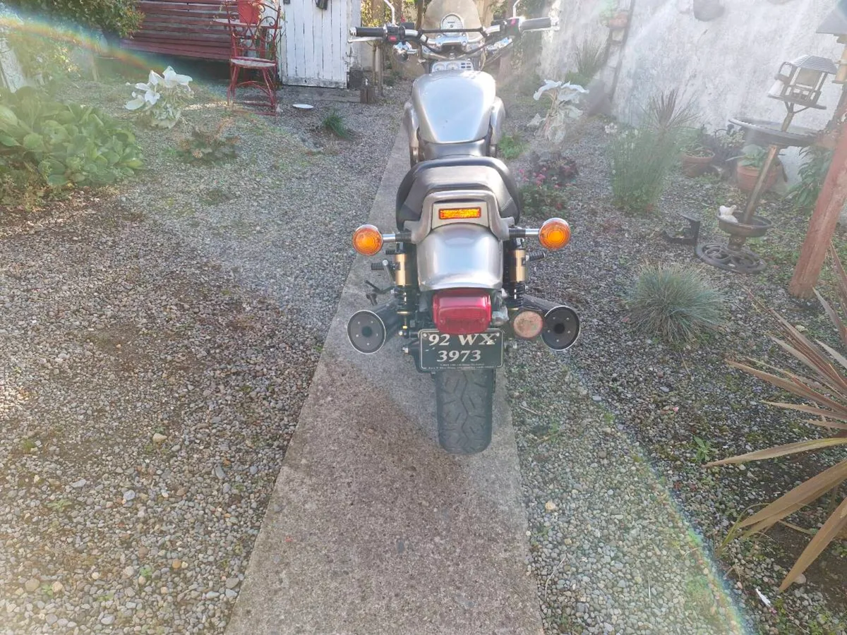Motorbike - Image 4