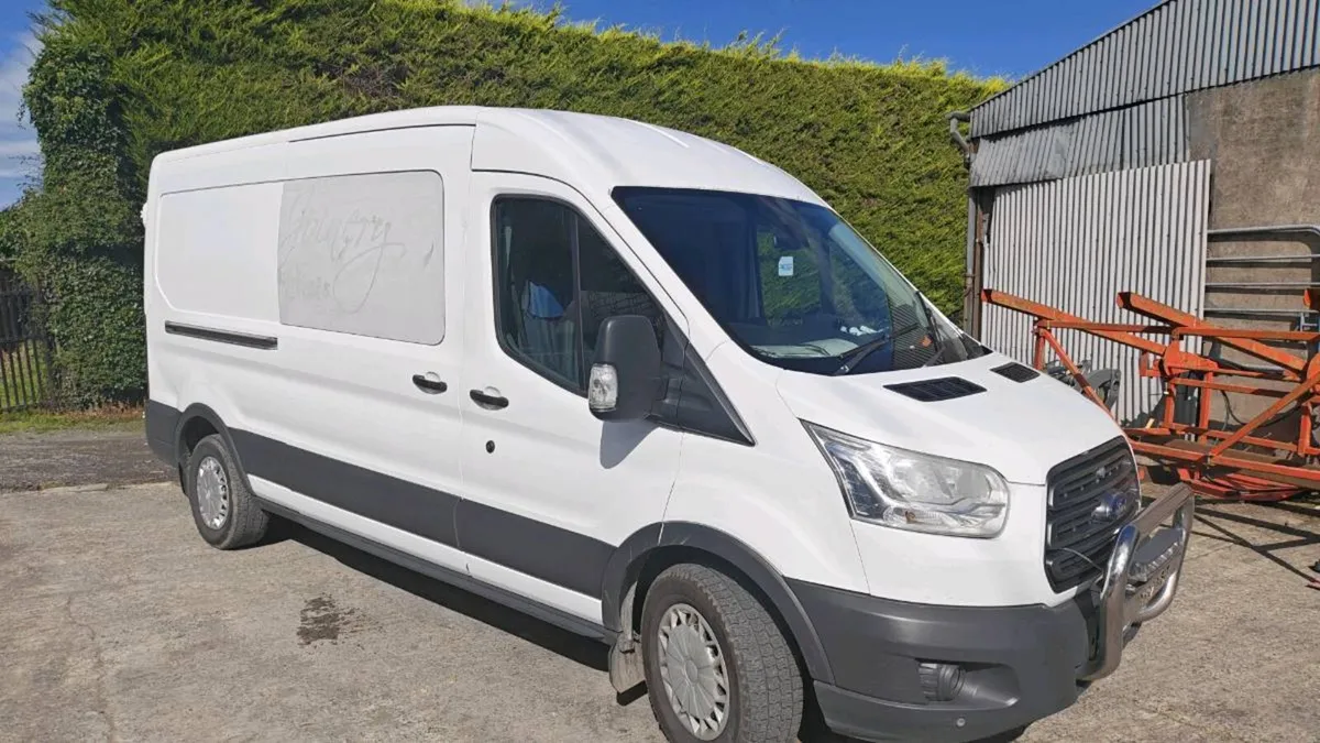 Ford Transit - Image 4