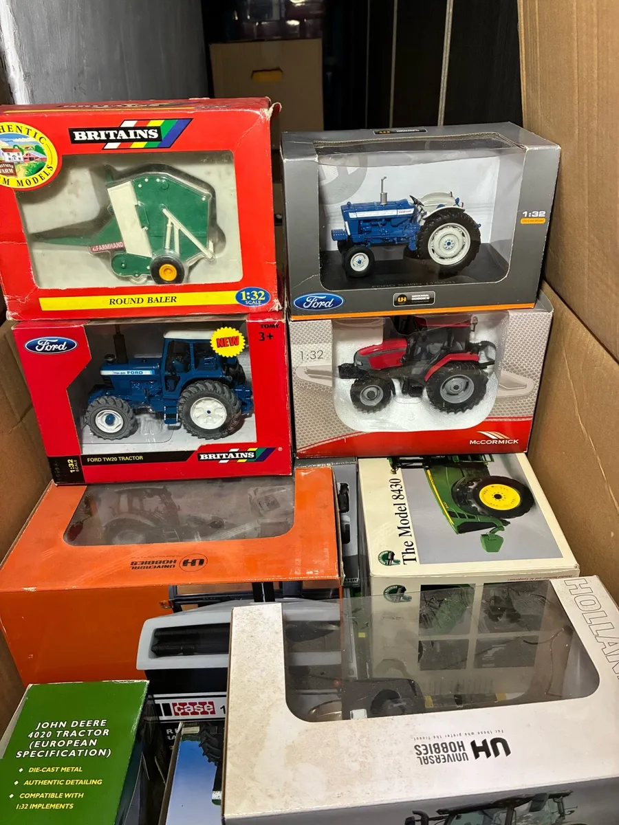 1:32 scale models - Image 1