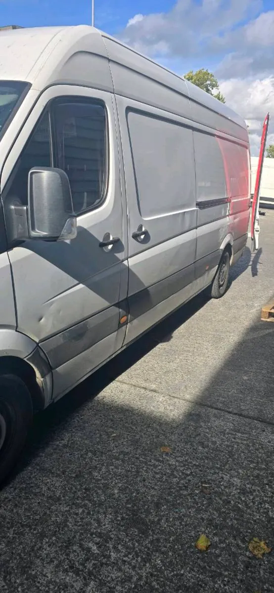 Van - Image 3