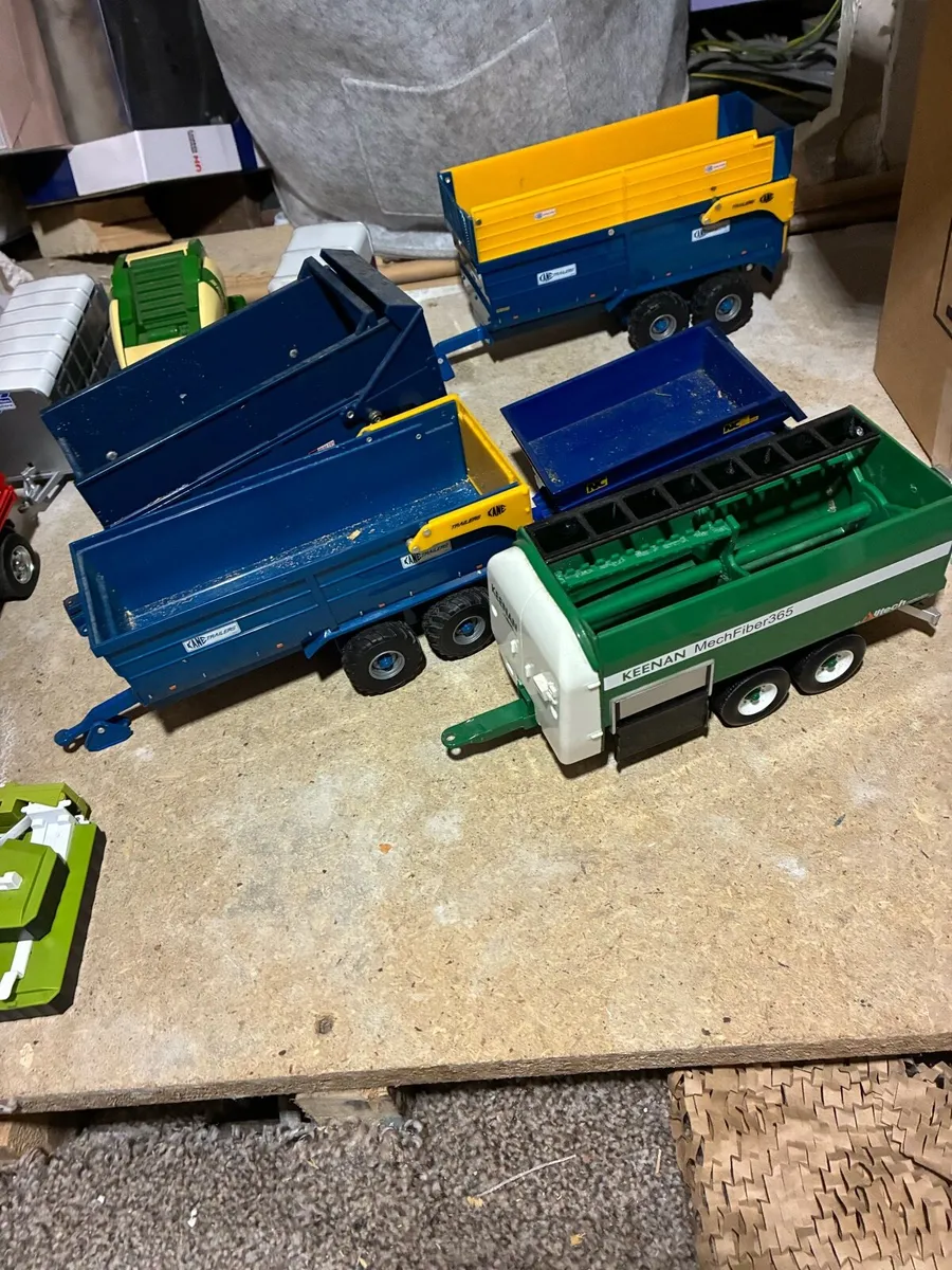 1:32 scale models - Image 1