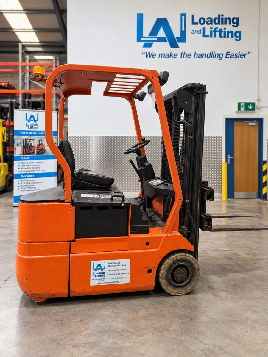 Electric Forklift - Image 2