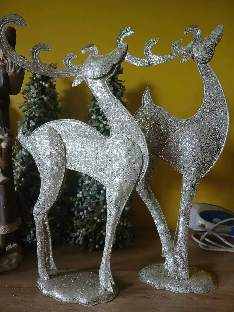 Tin Reindeer Figures