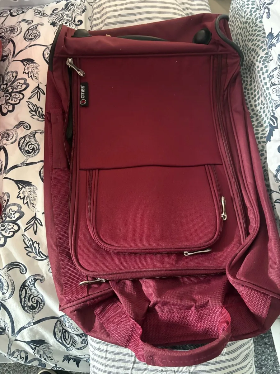 Cabin bag on wheels - Image 1