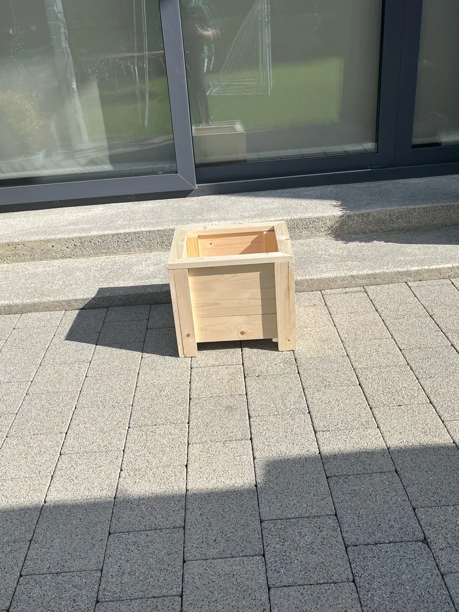 3 Handmade wooden planters - Image 1