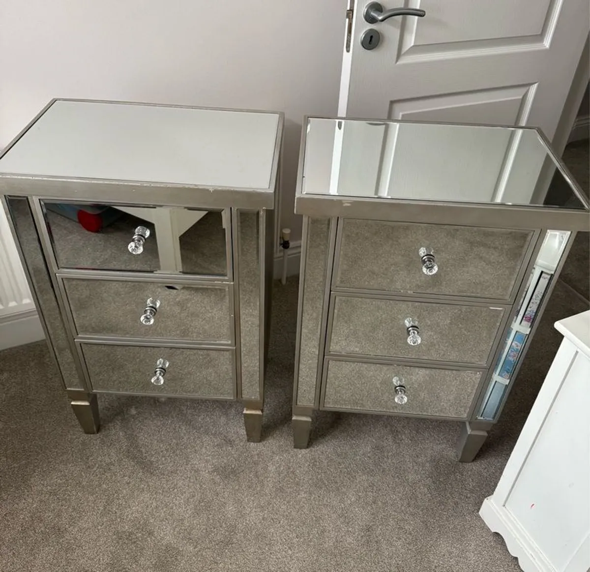 bedside cabinets for  sale