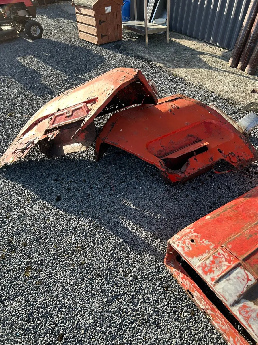 Tractor parts - Image 3