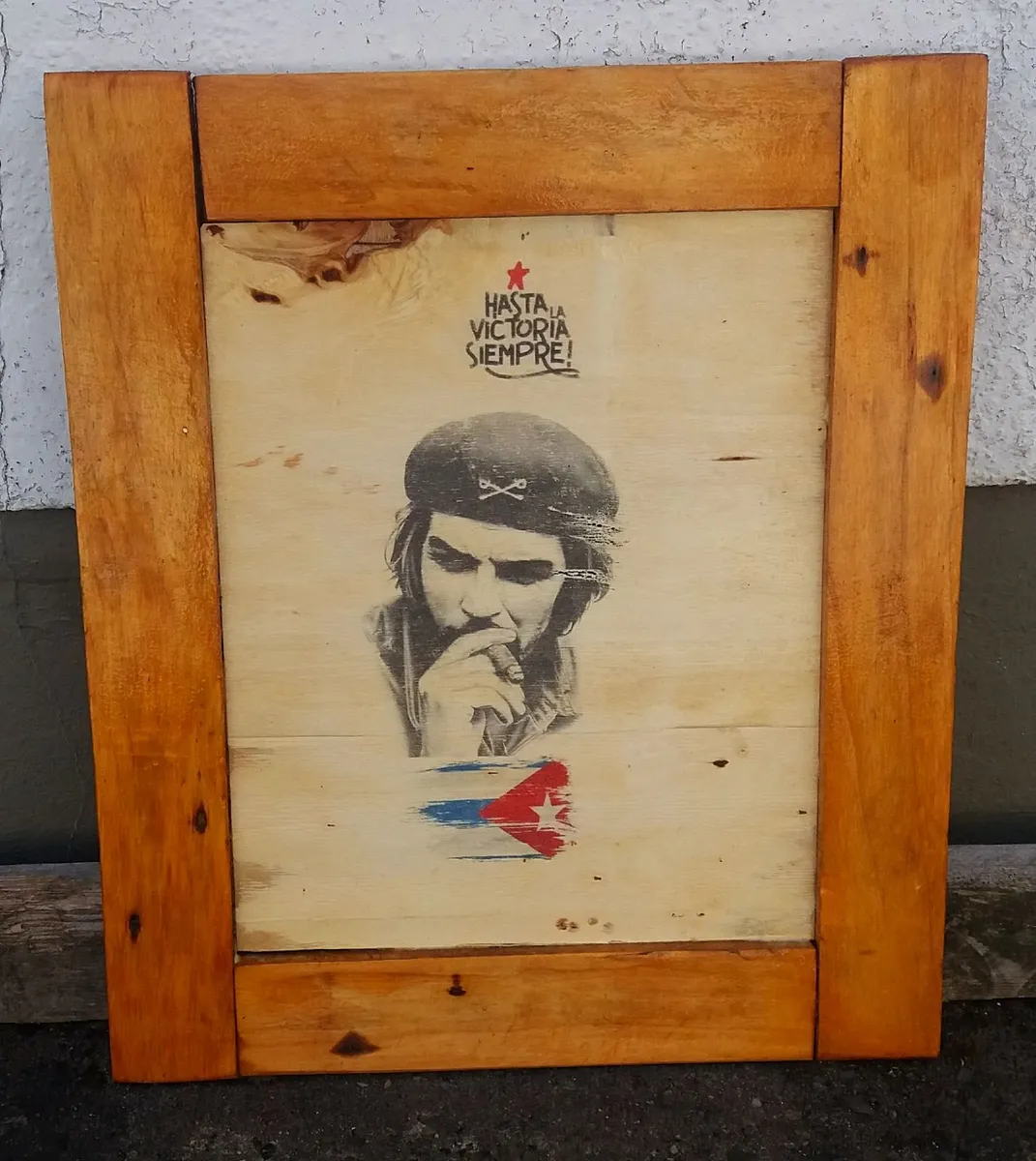 Vintage style Che Guevara Woodart wall plaque/sign - Image 1