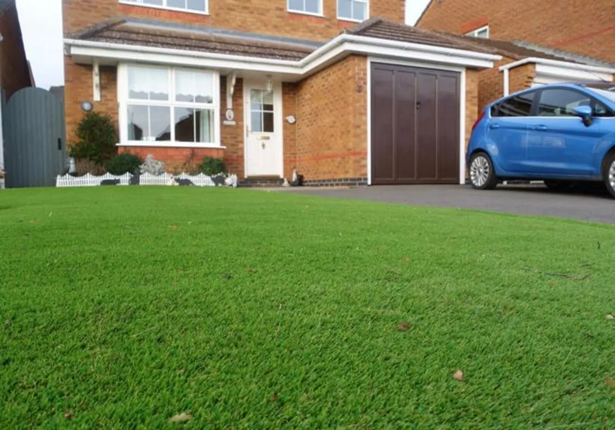 New Artificial Grass 40mm Free Delivery - Image 4