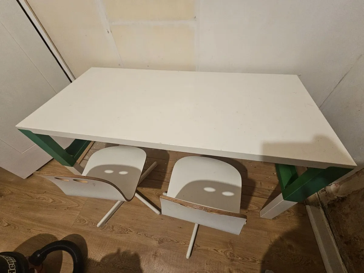Desk & 2 chairs - Image 1