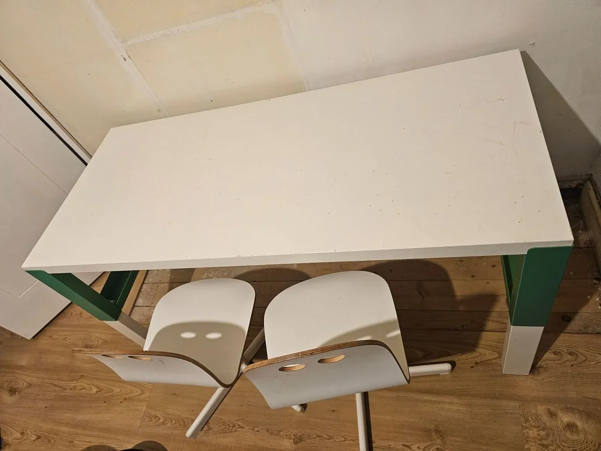 Desk & 2 chairs - Image 4