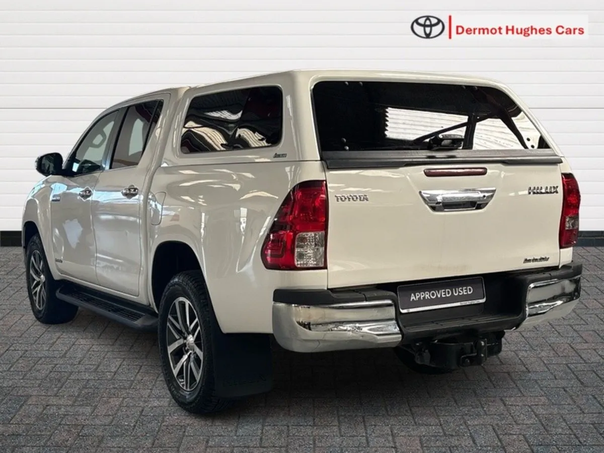 Toyota Hilux 2.4 D-4D INVIN 4WD - €26,000 + VAT - Image 2