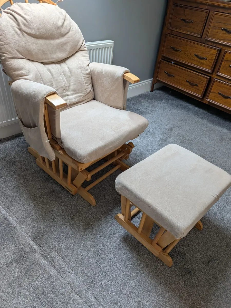Nursery Rocking chair - Image 1