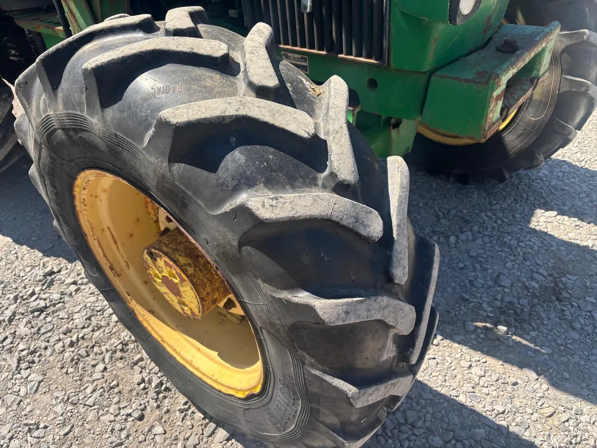 John Deere 2850 - Image 4