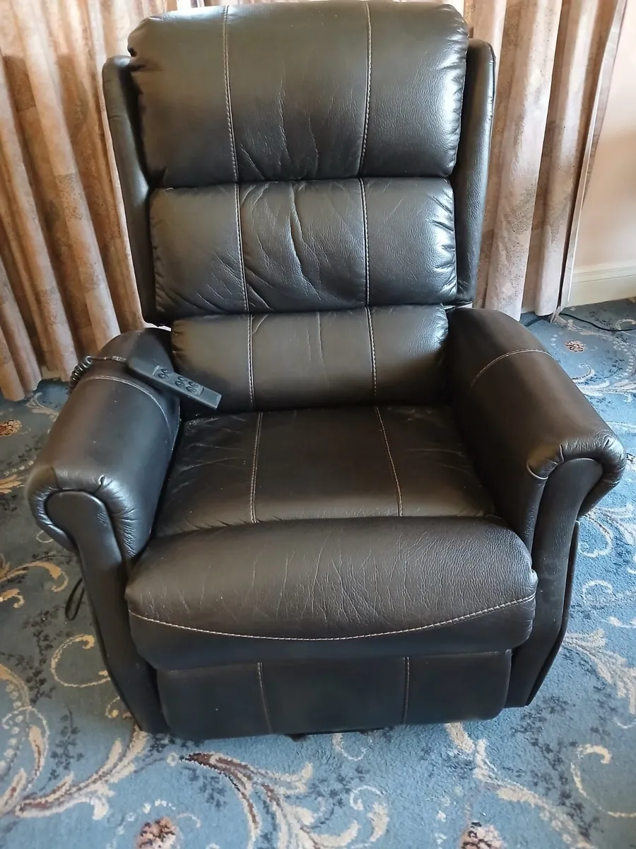 Recliner Armchair (electric) - Image 2