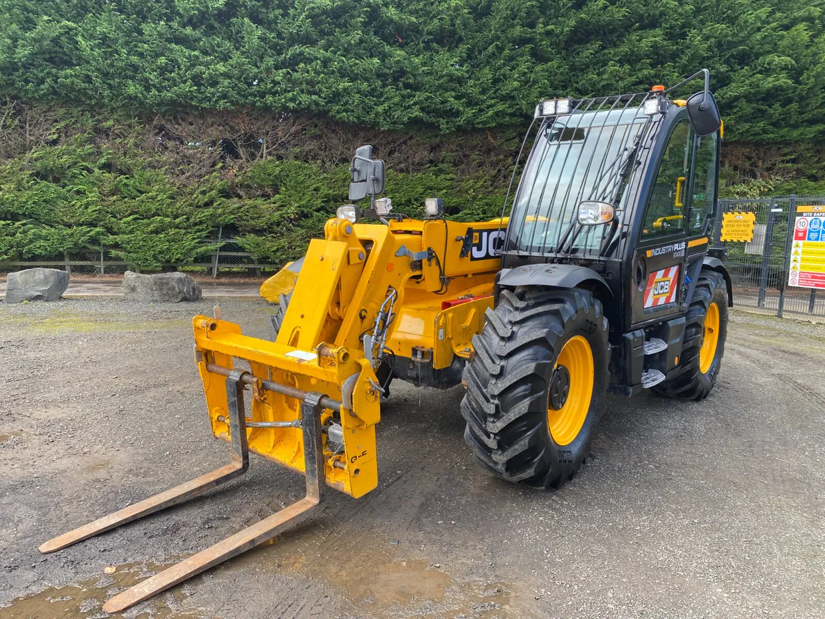 JCB 532-70 INDUSTRY PLUS TELEHANDLER YEAR 2022 - Image 4