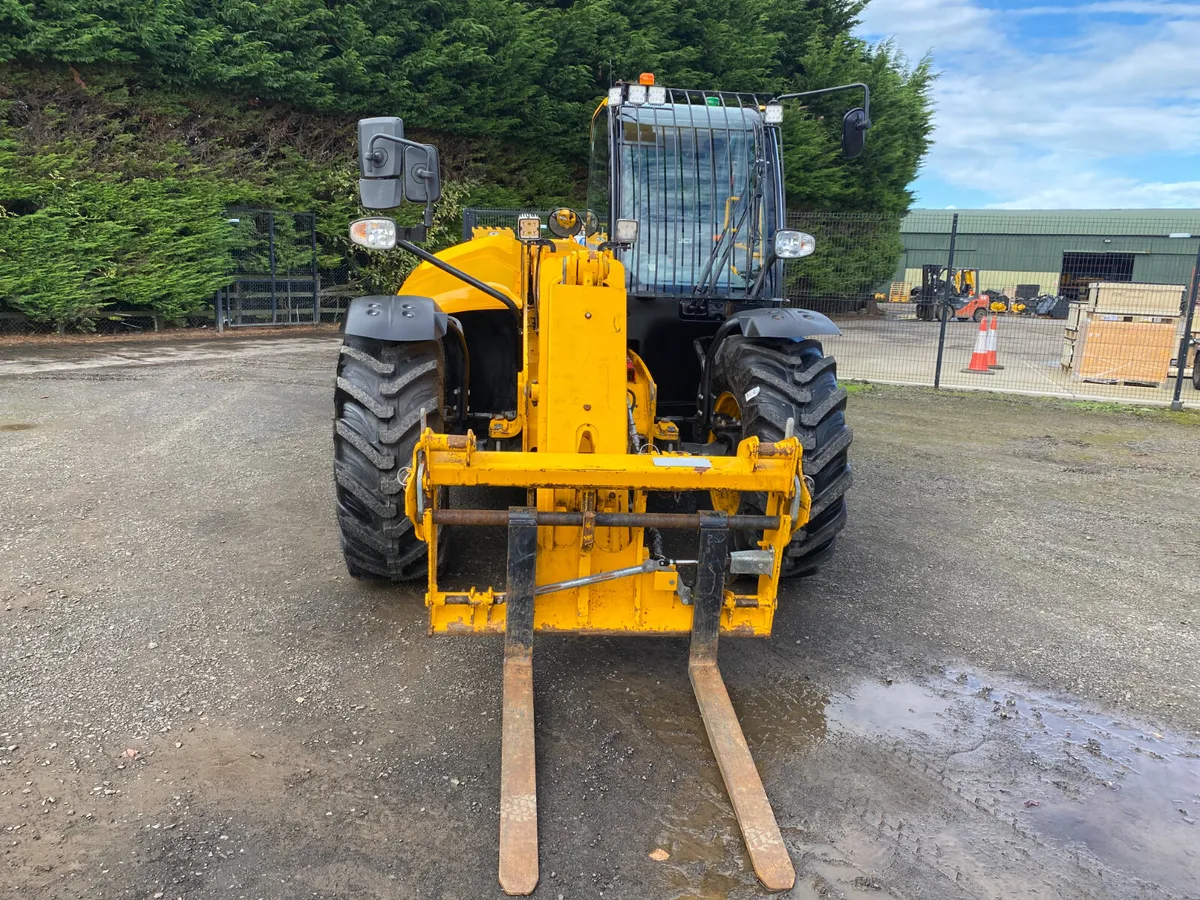 JCB 532-70 INDUSTRY PLUS TELEHANDLER YEAR 2022 - Image 3