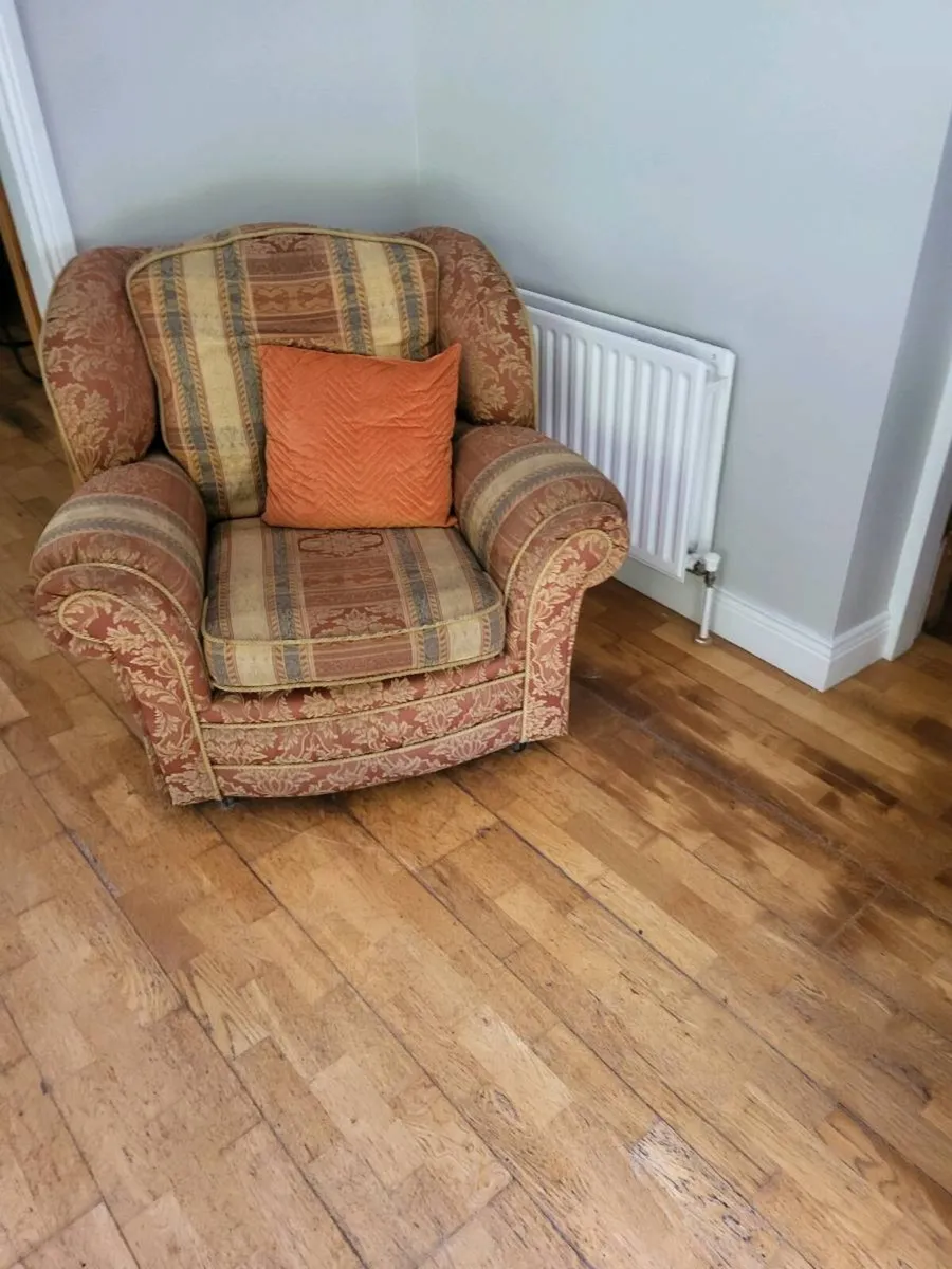 ARMCHAIRS - Image 2