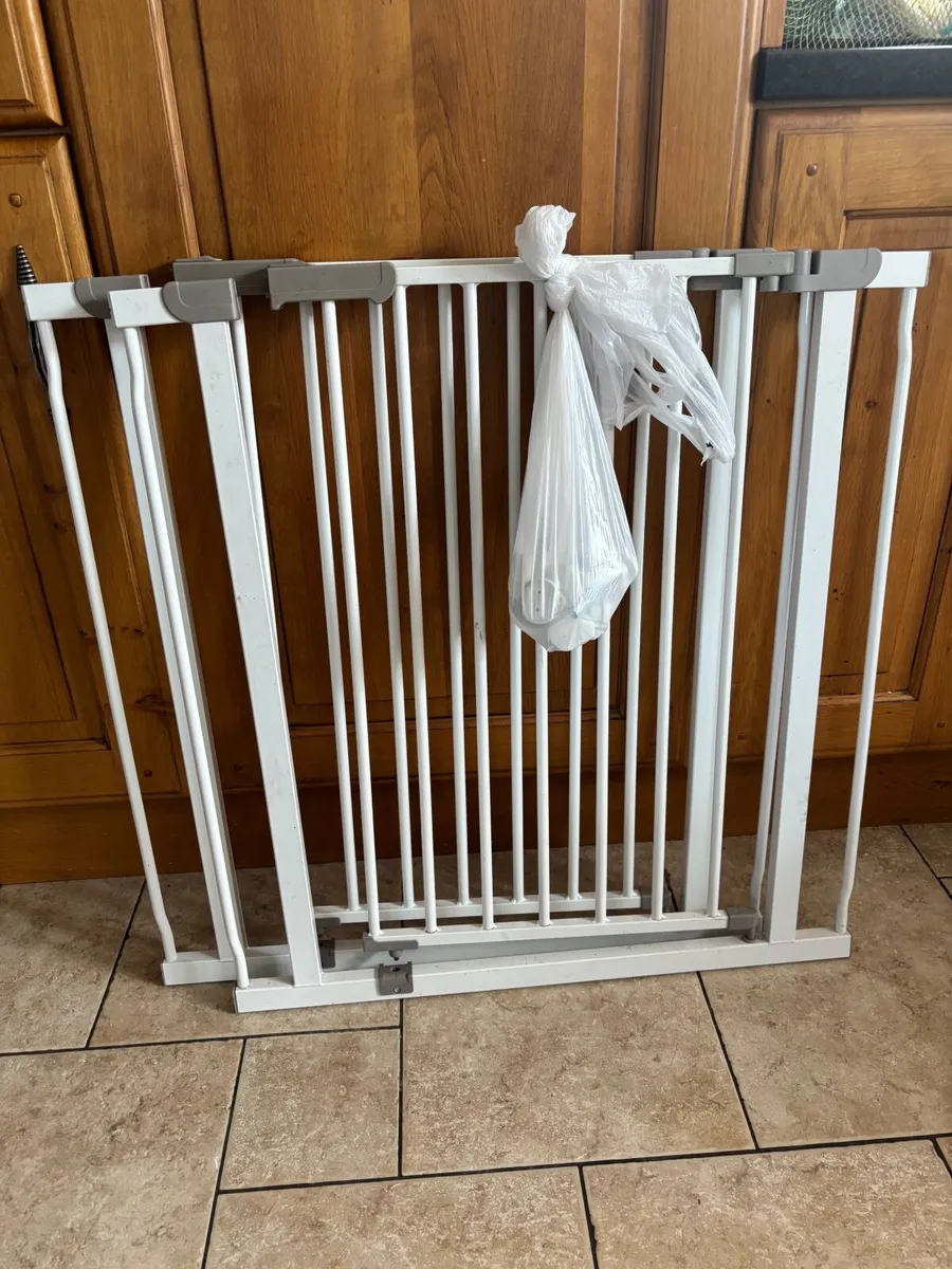 Baby Safety Gates ~ Pressure fit - Image 1