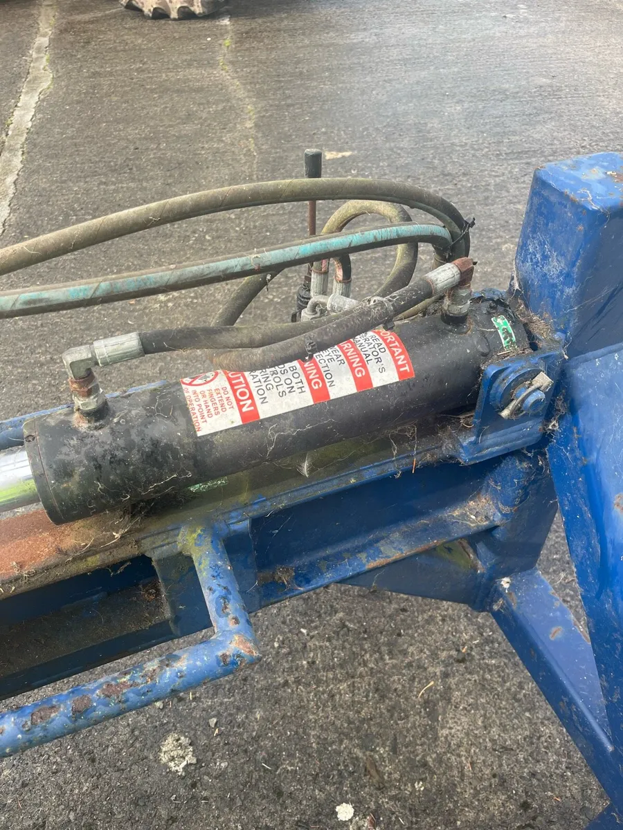 Log splitter - Image 2