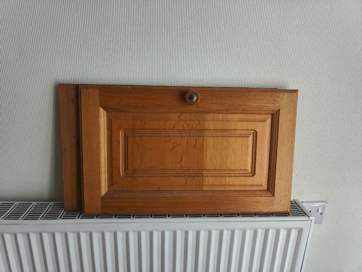 Kitchen cabinet doors and drawer fronts - Image 3