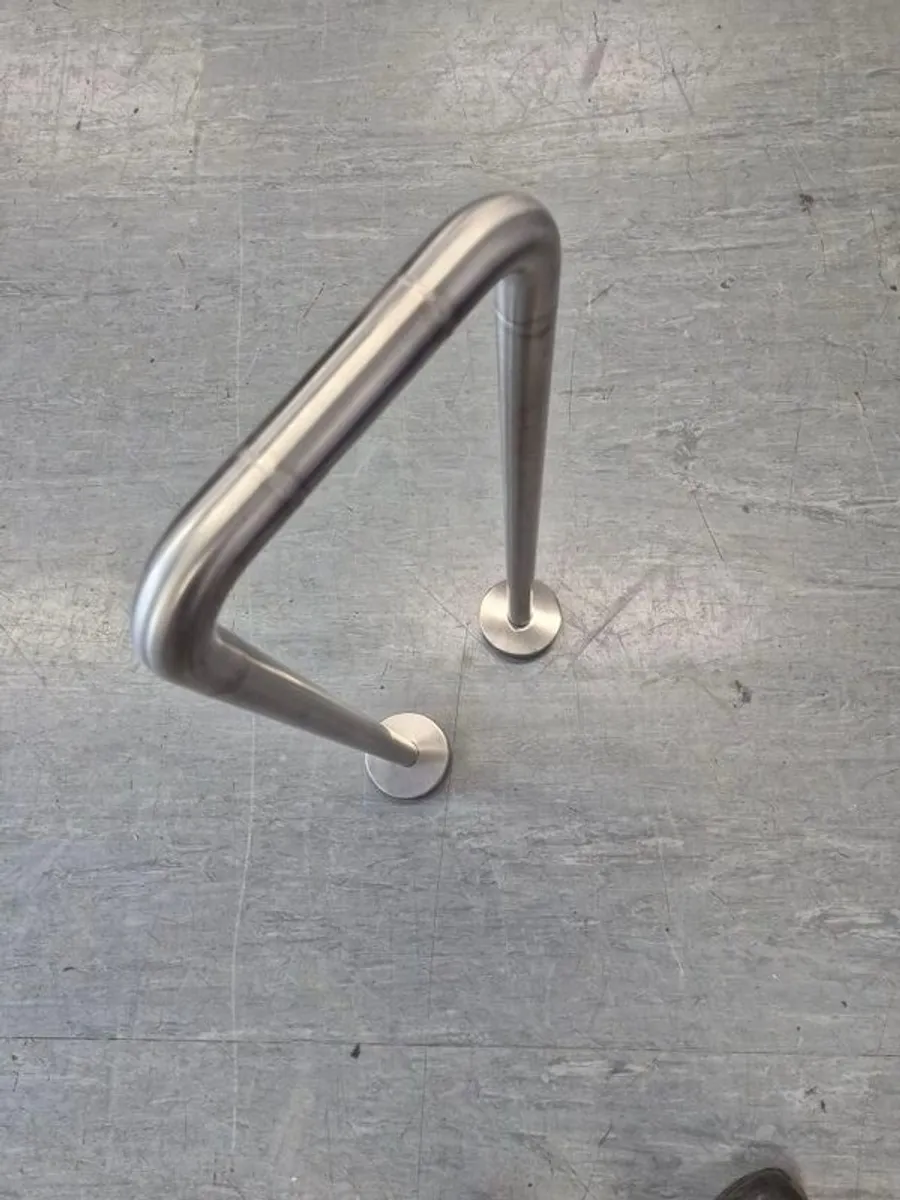 Bike security lockup - Image 1
