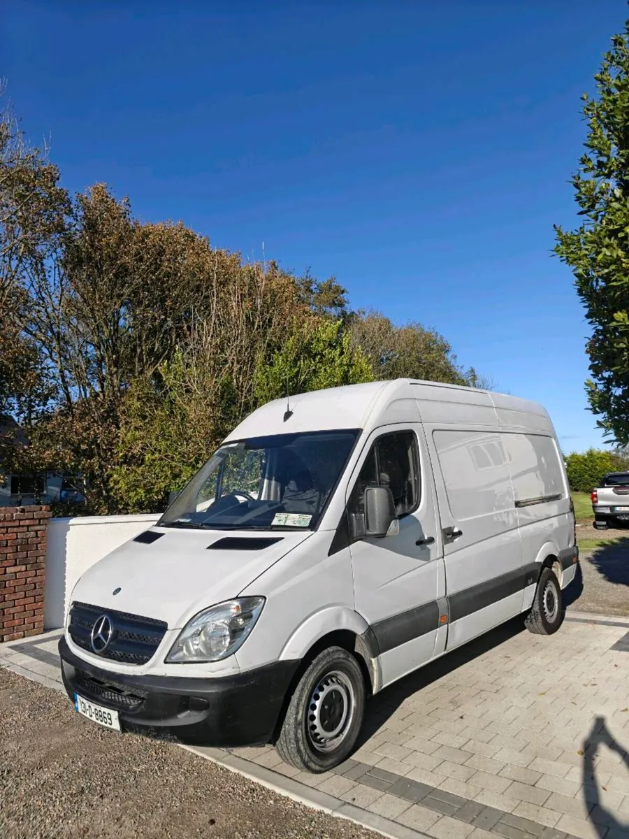 Mercedes sprinter van - Image 2