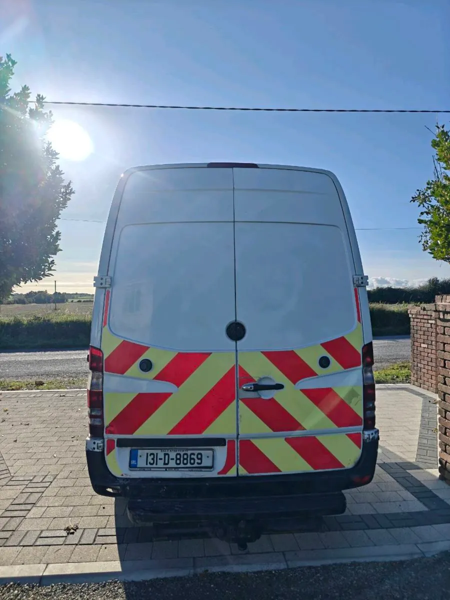 Mercedes sprinter van - Image 3