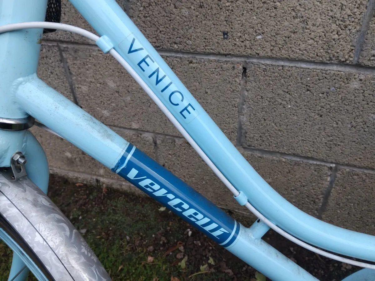Bicycles (kids / teenagers ) - Image 2