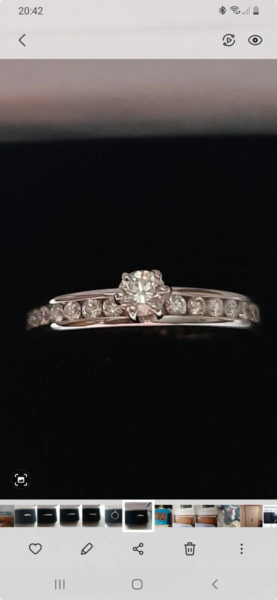 Engagement ring - Image 3