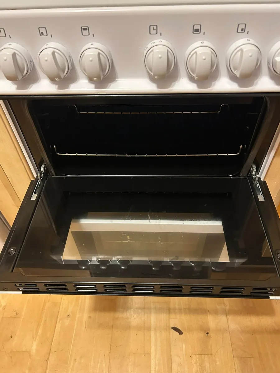 Gas Cooker - Image 2
